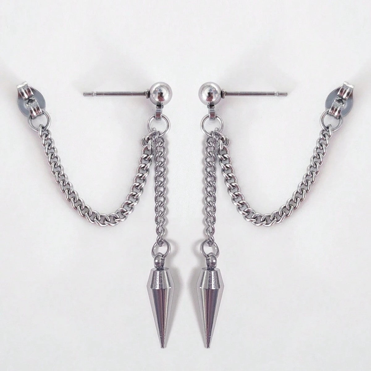 Rivet Chain Cold Earring